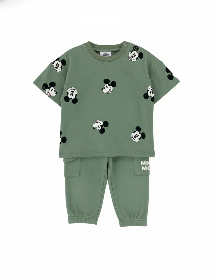 CONJUNTO IMPORTADO MICKEY VERDE
