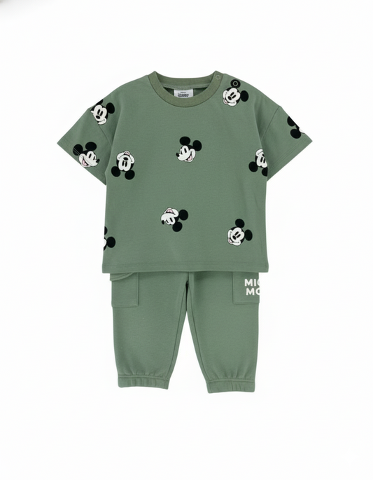 CONJUNTO IMPORTADO MICKEY VERDE