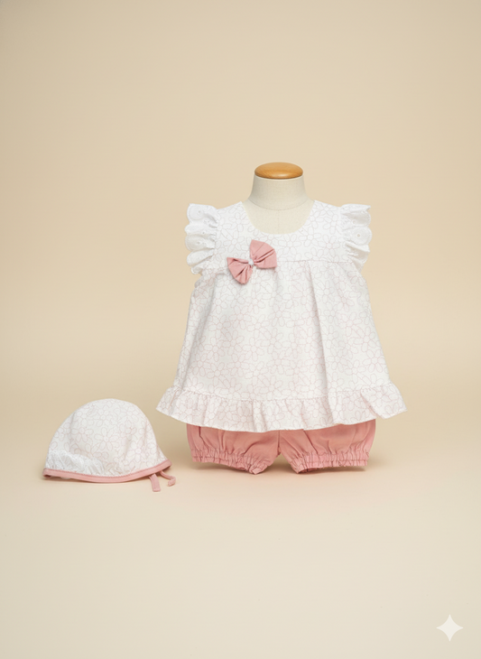 3 PIEZAS BLUSA PANTALONETA Y GORRO